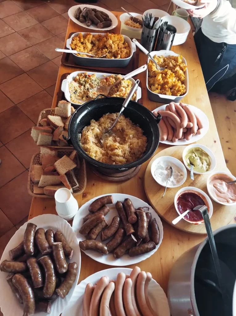 Ručak na Žumberku, na otvorenom