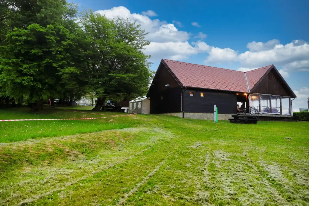 Natrural Žumberak - obiteljsko izletište u okolici Zagreba. Najljepše mjesto za izlet s djecom u prirodu u okolici Zagreba